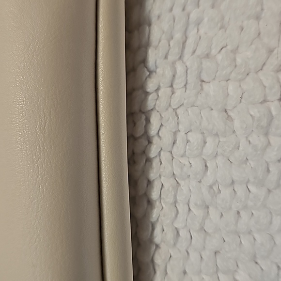 NWOT Nine West crossbody bag, not sure if it's authentic so price shows. - Picture 3 of 9